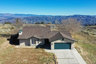26801 Cabriolet Ct, Tehachapi, CA 93561 - photo 4