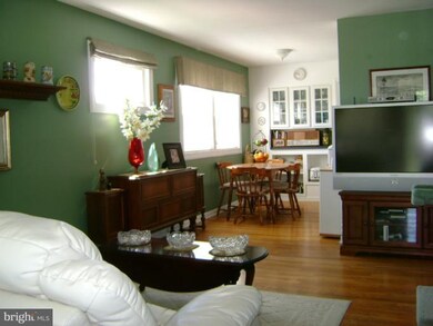 305 Milton Ct, Glen Burnie, MD 21061 - photo 7