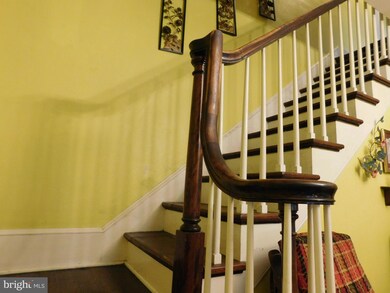 28 E Ridge St, Coaldale, PA 18218 - photo 4