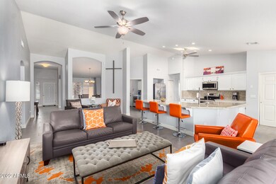 825 N Aspen Dr, Chandler, AZ 85226 - photo 6