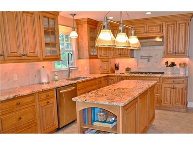 188 Sir Michael Cir, West Kingston, RI 02892 - photo 7