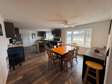 2677 N Grove St, Rutland, VT 05701 - photo 5