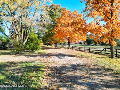 1915 State Road Y, New Bloomfield, MO 65063 - photo 2