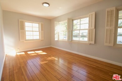 13941 Peach Grove St, Sherman Oaks, CA 91423 - photo 4