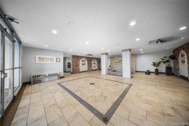 Thornton Place Owners unit F, Forest Hills, NY 11375 - photo 4