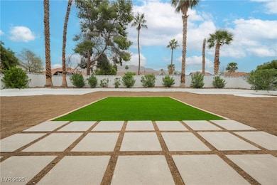 768 Santree Cir, Las Vegas, NV 89110 - photo 2