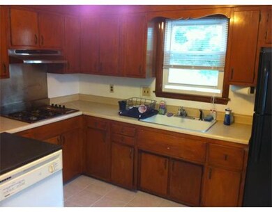 63 Stowecroft Rd unit 1, Arlington, MA 02474 - photo 6