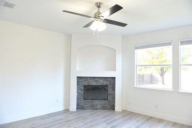 1301 Eagle Wing Ln, Denton, TX 76210 - photo 6