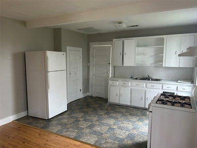 603 N Brazos St, Whitney, TX 76692 - photo 2