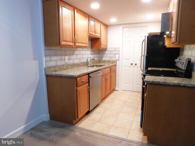 11601 Stoneview Square unit 11C, Reston, VA 20191 - photo 7