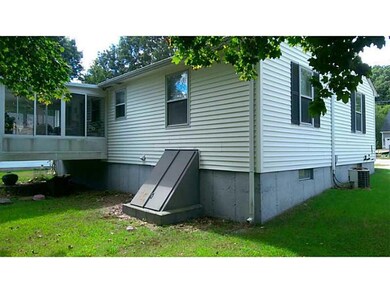 885 Middlebridge Rd, Wakefield, RI 02879 - photo 6