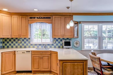 33 Winthrop Dr, Holmdel, NJ 07733 - photo 7