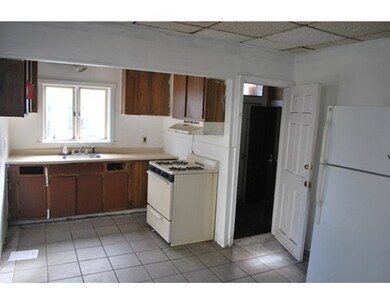 13 W Green St, Lynn, MA 01902 - photo 3