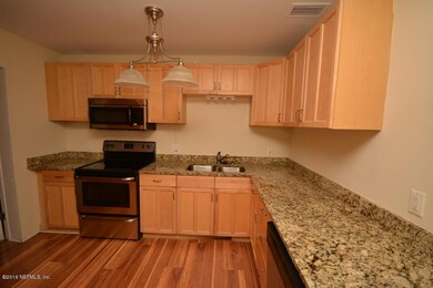 6736 Peter Rabbit Dr N, Jacksonville, FL 32210 - photo 5