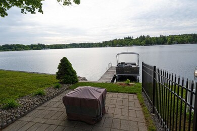 71 Chester Rd, Derry, NH 03038 - photo 3