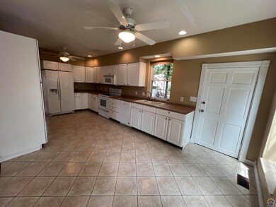 1120 SW Gage Blvd, Topeka, KS 66604 - photo 4