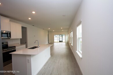 212 Lake Sinclair St, St. Augustine, FL 32084 - photo 4