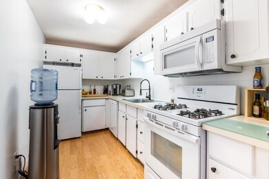 1 Greenbriar Dr unit 107, North Reading, MA 01864 - photo 5