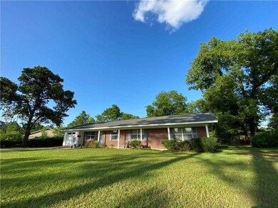 103 Holiday Blvd, Pineville, LA 71360 - photo 2