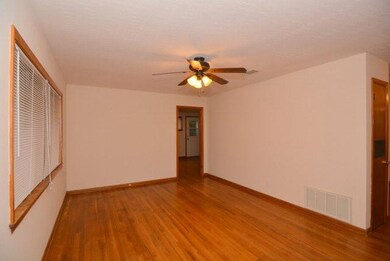 566 Martin Ln, Augusta, GA 30909 - photo 4
