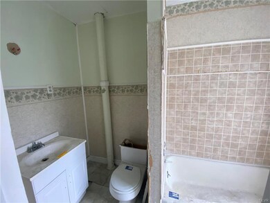 515 W Cedar St, Allentown, PA 18102 - photo 5