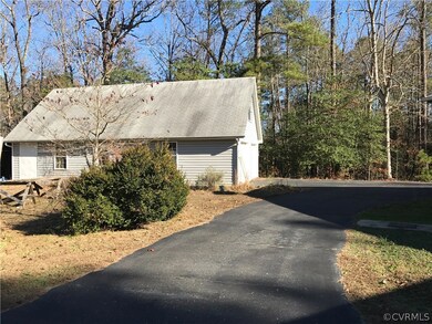 4614 Tatum Rd, Disputanta, VA 23842 - photo 6