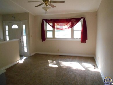 3400 SW Twilight Dr, Topeka, KS 66614 - photo 2