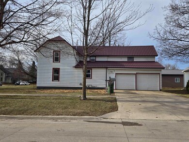 130 5th Ave E, Cresco, IA 52136 - photo 2