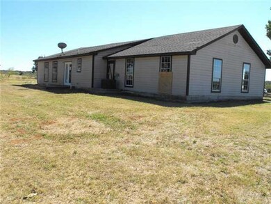 3575 W Hwy 62, McLoud, OK 74851 - photo 3