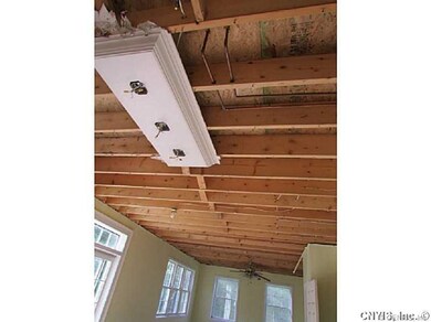 Kitchen. ceiling
