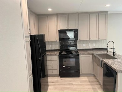 1601 S Airport Dr unit 356, Weslaco, TX 78596 - photo 2