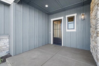 04-Front entry