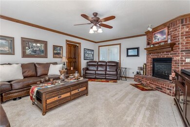 1401 Clear Creek Rd, Moore, OK 73160 - photo 5