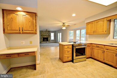 10228 Harvest Fields Dr, Woodstock, MD 21163 - photo 5