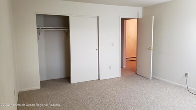 1315 Cricket Ln, Woodbridge, NJ 07095 - photo 7