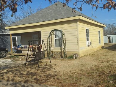 306 E Walnut St, Celina, TX 75009 - photo 6