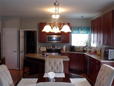 6712 Oxford Ln, Maryville, IL 62062 - photo 3