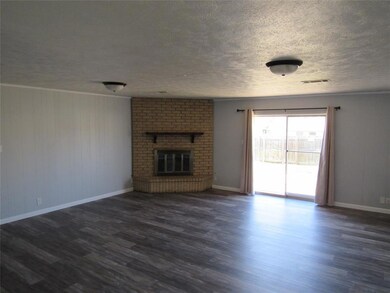 1914 Westwood Dr, Denton, TX 76205 - photo 2