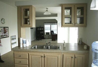 2645 Anderson Ave, Klamath Falls, OR 97603 - photo 3