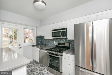 1546 Gleneagle Rd, Baltimore, MD 21239 - photo 4