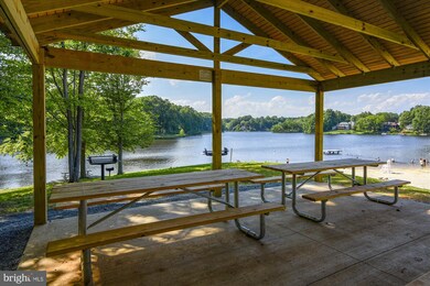 15726 Viewpoint Cir, Dumfries, VA 22025 - photo 5