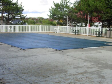 780 Stevenspoint SE unit 15, Byron Center, MI 49315 - photo 3