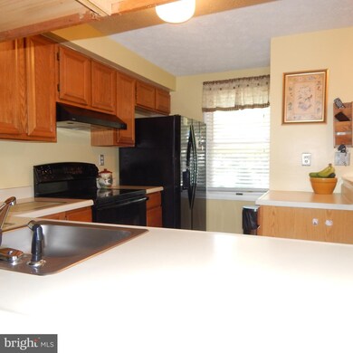 12526 Willow Spring Cir, Germantown, MD 20874 - photo 4