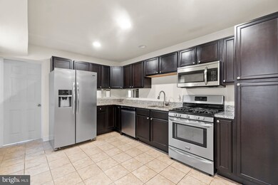 848 W Lombard St, Baltimore, MD 21201 - photo 5