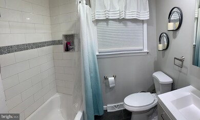 738 Bentley Rd, Lindenwold, NJ 08021 - photo 6