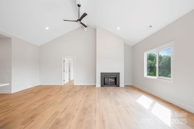 681 S Grove St, Lincolnton, NC 28092 - photo 6