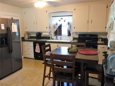 123 West St, Biddeford, ME 04005 - photo 6