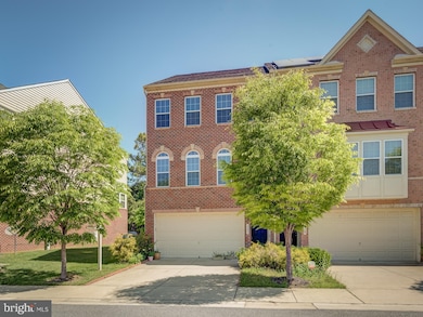 921 Hall Station Dr, Bowie, MD 20721 - photo 2