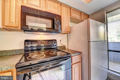 8601F Sacramento Dr, Alexandria, VA 22309 - photo 6