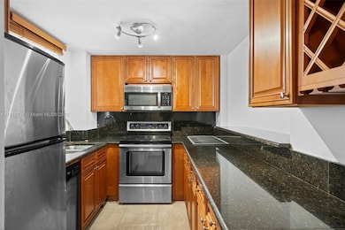 3301 NE 5th Ave unit 703, Miami, FL 33137 - photo 2